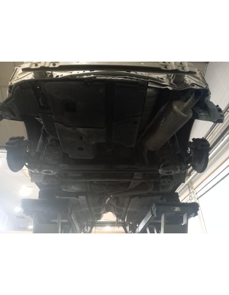 Recambio de puente trasero para toyota auris hybrid active referencia OEM IAM 4210102260  