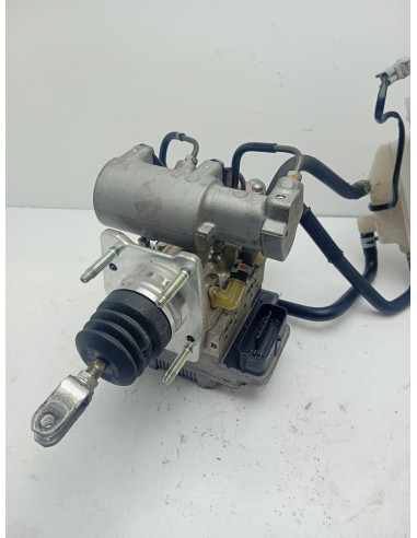 Recambio de servofreno para toyota auris hybrid active referencia OEM IAM 4721012080  