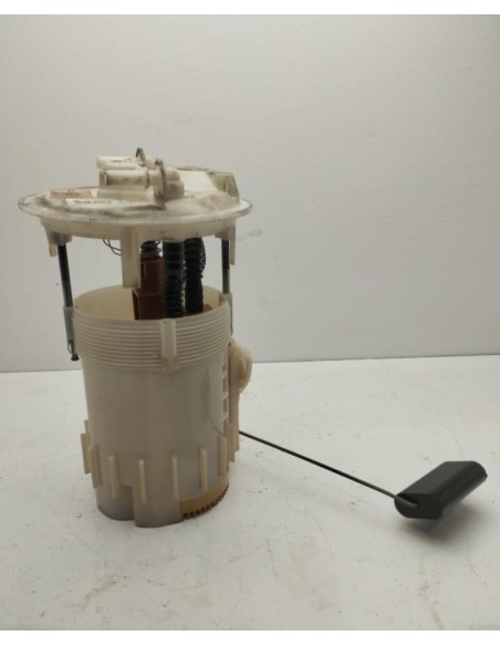 Recambio de bomba combustible para renault laguna iii initiale referencia OEM IAM 170110001R  