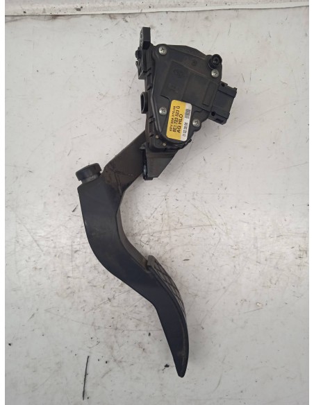 Recambio de potenciometro pedal para audi a4 berlina (8e) 2.0 tdi referencia OEM IAM 8E1723523G  