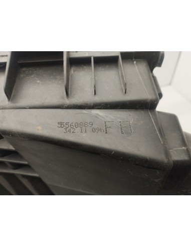Recambio de filtro aire para opel insignia berlina 2.0 cdti cat referencia OEM IAM 55560889  
