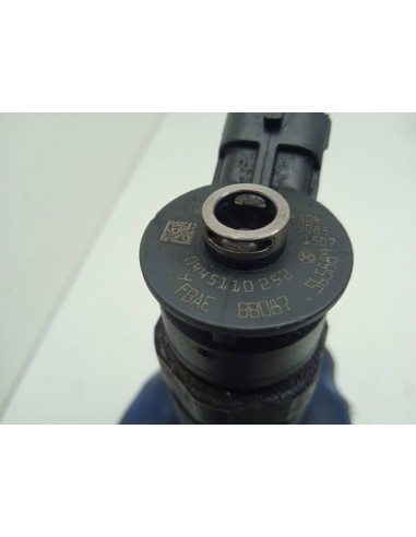 Recambio de inyector para peugeot 207 1.4 hdi referencia OEM IAM 0445110252  