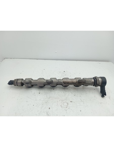 Recambio de rampa inyectora para renault espace iv (jk0) dynamique referencia OEM IAM 8200942721  