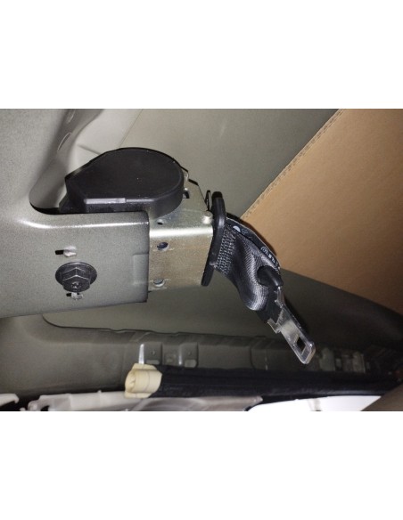 Recambio de cinturon seguridad trasero central para renault scenic iii dynamique referencia OEM IAM 888500009R  