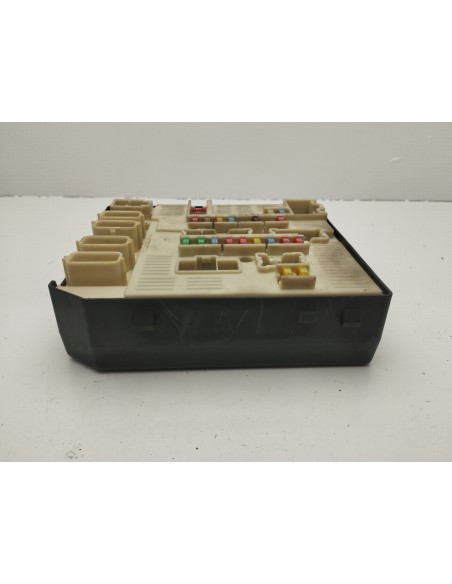Recambio de caja reles / fusibles para renault laguna iii initiale referencia OEM IAM 284B66052R  