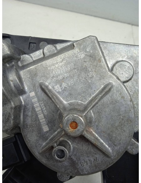 Recambio de motor limpia trasero para peugeot 308 active referencia OEM IAM 9819523180  