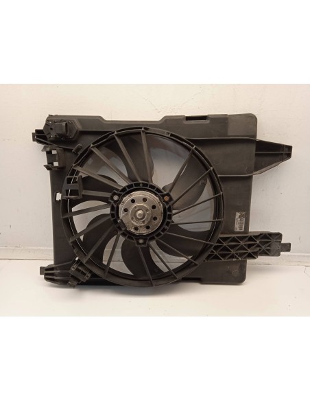 Recambio de electroventilador para renault megane ii berlina 5p 1.5 dci diesel referencia OEM IAM 8200151465A  