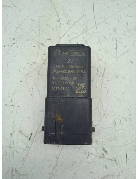 Recambio de rele para peugeot 308 active referencia OEM IAM 9803299780  