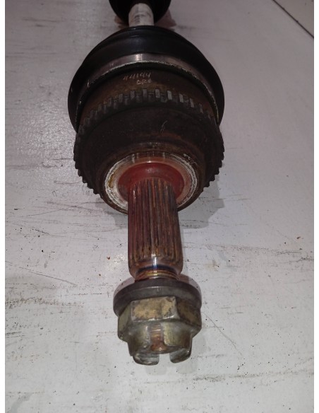 Recambio de transmision delantera derecha para renault clio ii fase ii (b/cb0) privilege referencia OEM IAM 8200331518  
