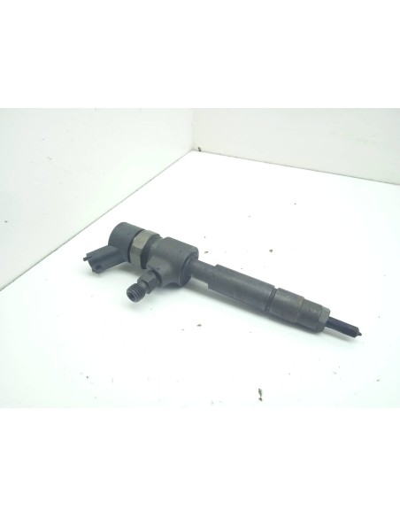 Recambio de inyector para opel zafira b 1.9 cdti referencia OEM IAM 0445110165  