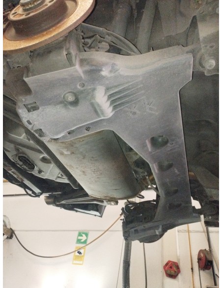 Recambio de puente trasero para renault laguna iii initiale referencia OEM IAM 555010289R  