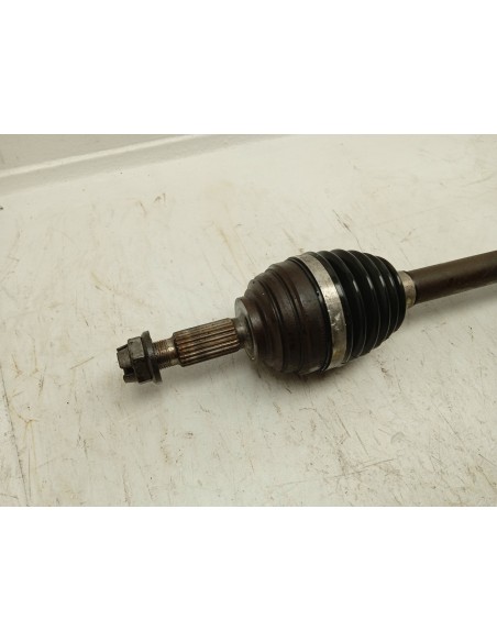 Recambio de transmision delantera izquierda para renault clio iii 1.5 dci diesel referencia OEM IAM 8200618501  