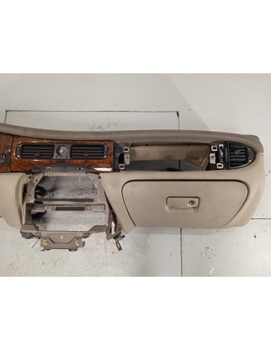 Recambio de salpicadero para daimler x300 v 8 referencia OEM IAM   