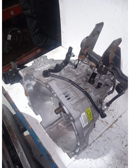Recambio de caja cambios para kia carnival 2.9 crdi cat referencia OEM IAM Y060401392  
