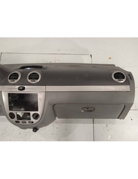 Recambio de salpicadero para chevrolet lacetti 2.0 diesel cat referencia OEM IAM   