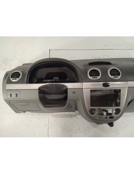 Recambio de salpicadero para chevrolet lacetti 2.0 diesel cat referencia OEM IAM   
