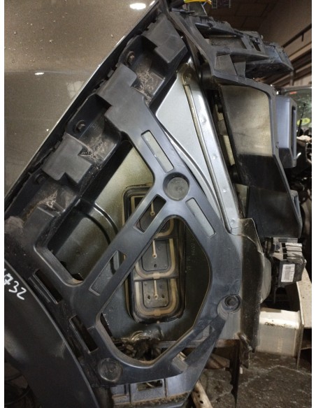 Recambio de plastico para peugeot 3008 allure referencia OEM IAM 9811280480  