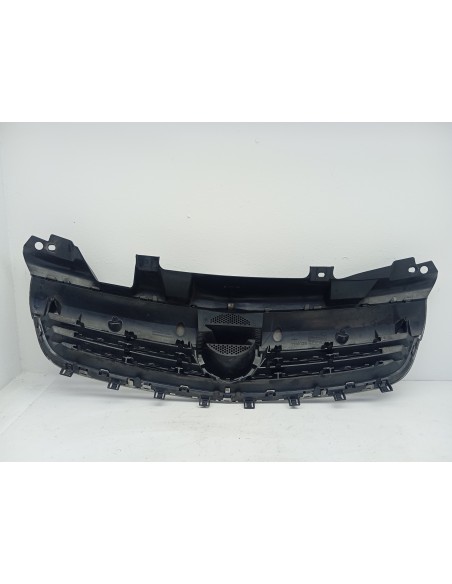Recambio de rejilla delantera para opel zafira b 1.6 16v cat referencia OEM IAM 13247331  