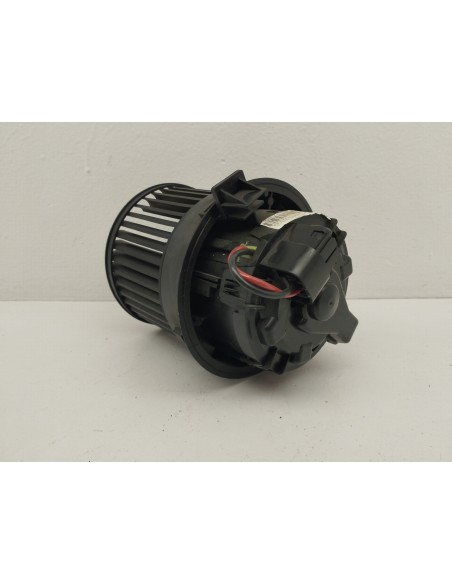 Recambio de motor calefaccion para peugeot 208 1.6 16v hdi fap referencia OEM IAM T1013140A  
