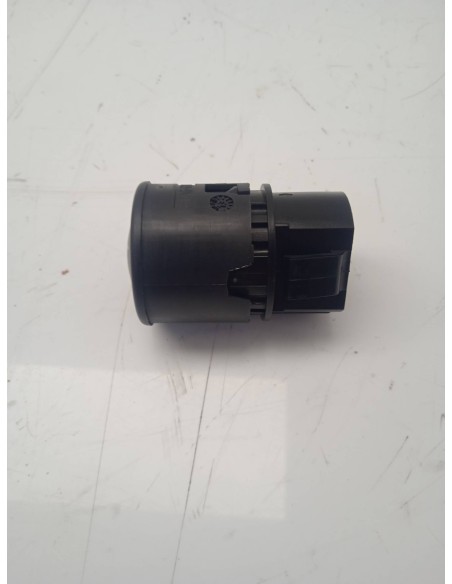 Recambio de interruptor para renault megane iii sport tourer 1.2 16v referencia OEM IAM 506978R  