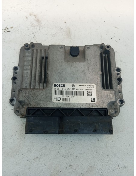 Recambio de centralita motor uce para opel zafira b 1.9 cdti referencia OEM IAM 55566279  
