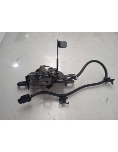 Recambio de cerradura capo para toyota yaris gr 2021 referencia OEM IAM 5351052A60  