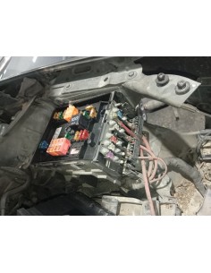 Recambio de caja reles / fusibles para volkswagen golf v berlina (1k1) 1.9 tdi referencia OEM IAM 1K1941824  