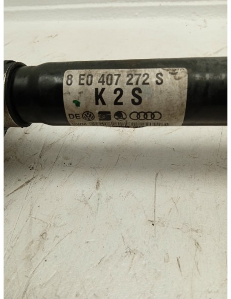 Recambio de transmision delantera derecha para audi a4 berlina (8e) 1.9 tdi referencia OEM IAM 8E0407272S  