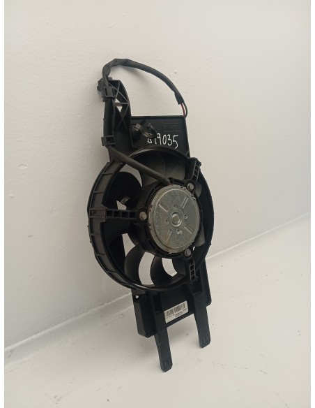 Recambio de electroventilador para ford focus lim. (cb8) trend referencia OEM IAM BV618C607SB  