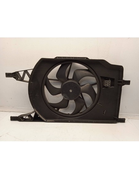 Recambio de electroventilador para renault laguna ii (bg0) 1.9 dci diesel referencia OEM IAM 8200025635  