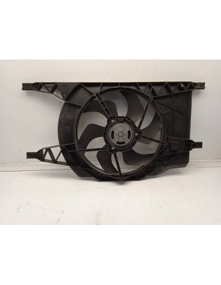 Recambio de electroventilador para renault laguna ii (bg0) 1.9 dci diesel referencia OEM IAM 8200025635  