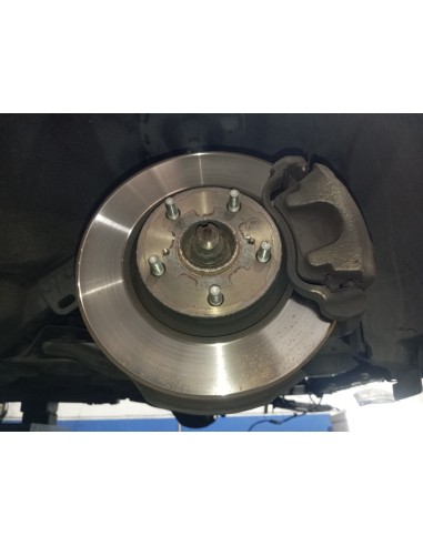 Recambio de mangueta delantera derecha para toyota verso comfort referencia OEM IAM   