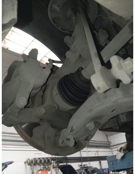 Recambio de mangueta delantera derecha para toyota verso comfort referencia OEM IAM   