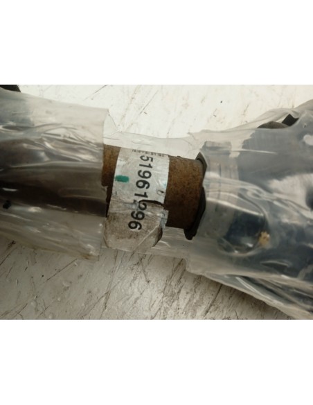 Recambio de transmision delantera derecha para opel combo d 1.3 16v cdti referencia OEM IAM 5374106  