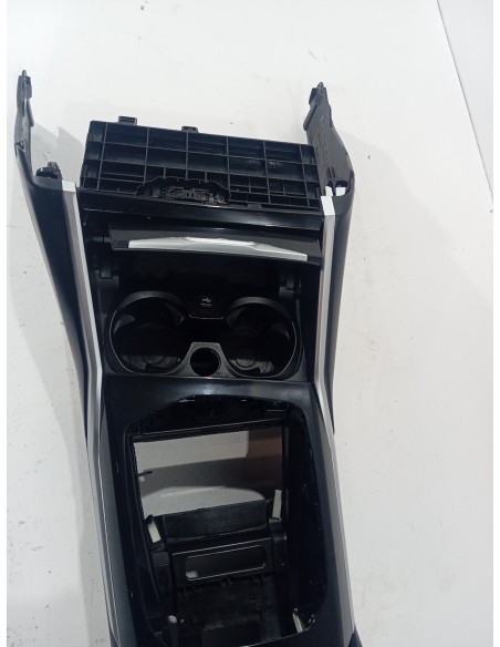 Recambio de consola central para bmw serie 3 touring (g21) 320d referencia OEM IAM 19508861  