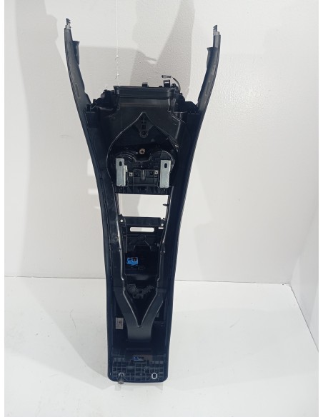 Recambio de consola central para bmw serie 3 touring (g21) 320d referencia OEM IAM 19508861  