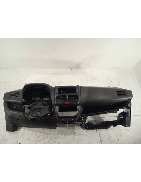 Recambio de salpicadero para opel combo d 1.3 16v cdti referencia OEM IAM   