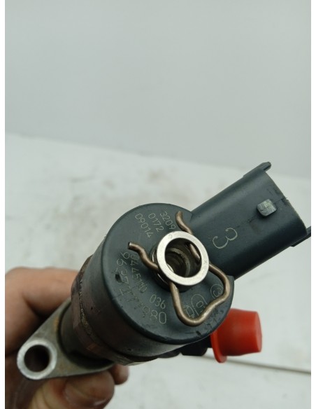 Recambio de inyector para peugeot 607 (s1) básico referencia OEM IAM 9637277980  