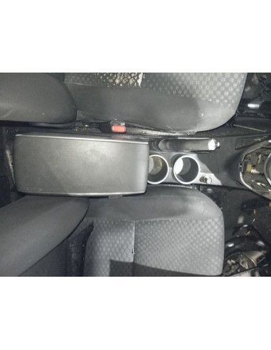 Recambio de apoyabrazos central para toyota verso comfort referencia OEM IAM   