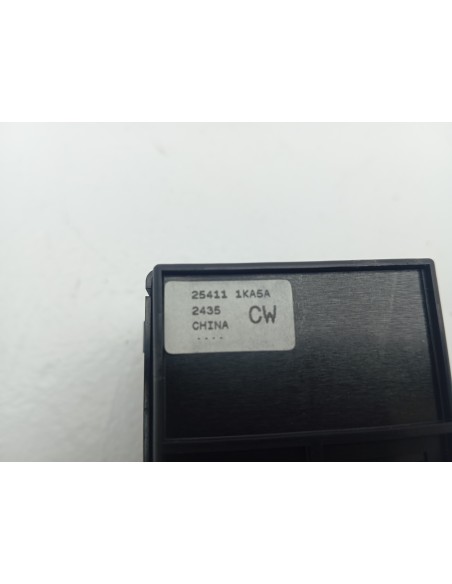 Recambio de mando elevalunas delantero derecho para nissan leaf acenta referencia OEM IAM 254111KA5A  