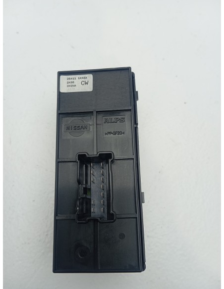 Recambio de mando elevalunas delantero derecho para nissan leaf acenta referencia OEM IAM 254111KA5A  