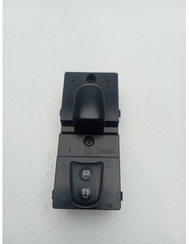 Recambio de mando elevalunas delantero derecho para nissan leaf acenta referencia OEM IAM 254111KA5A  