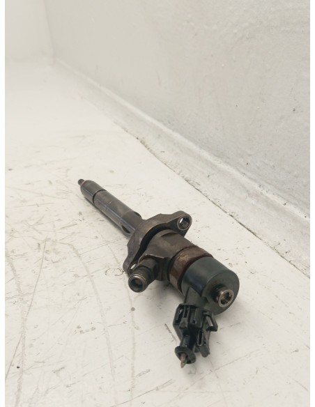 Recambio de inyector para peugeot 307 (3a/c) 1.6 hdi 110 referencia OEM IAM 0445110281  