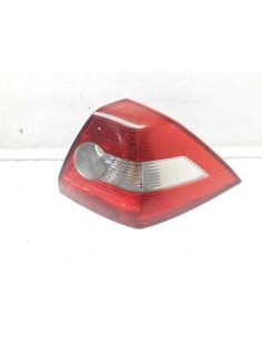 Recambio de piloto trasero derecho para renault megane ii classic berlina 2.0 referencia OEM IAM 8200142681  