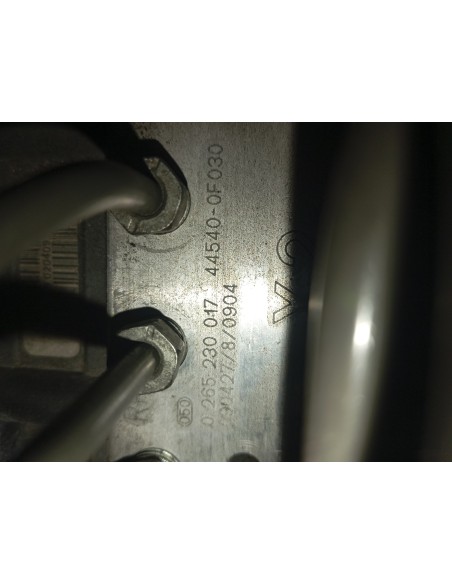 Recambio de abs para toyota verso comfort referencia OEM IAM 445400F030  