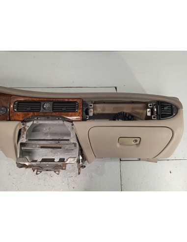 Recambio de salpicadero para daimler x300 v 8 referencia OEM IAM   