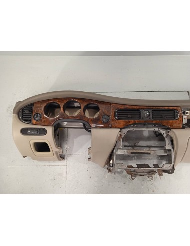 Recambio de salpicadero para daimler x300 v 8 referencia OEM IAM   