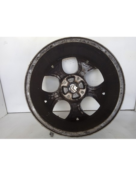 Recambio de llanta para citroën c3 live edition referencia OEM IAM 9687753077  
