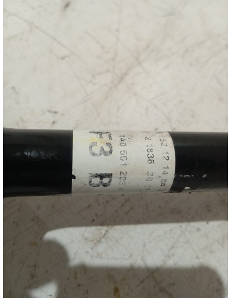 Recambio de transmision trasera izquierda para audi a6 avant (c4) 2.5 tdi cat (ael) referencia OEM IAM 4A0501203B  