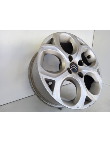 Recambio de llanta para citroën c3 live edition referencia OEM IAM 9687753077  